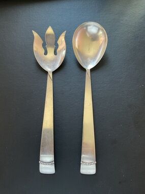 Silversmith Three Crowns Salad Serving Set in Silver Plate Classic Beaded Detail